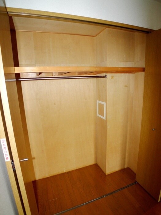 物件内観写真16　(収納)