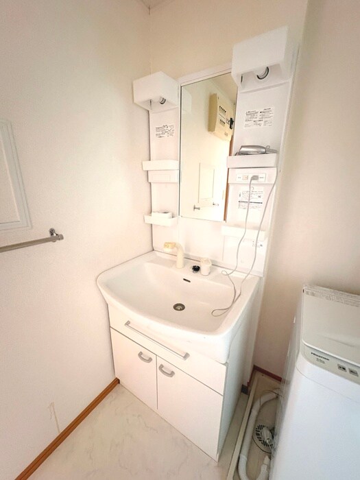 物件内観写真13　(洗面)