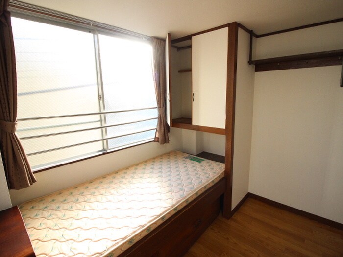 物件内観写真11　(居室)