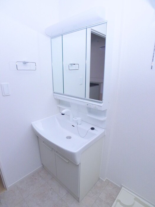 物件内観写真13　(洗面)