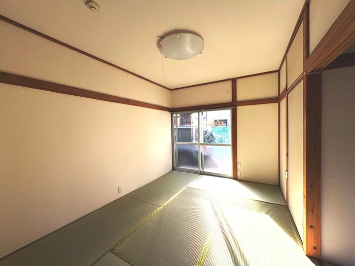 物件内観写真9　(居室)