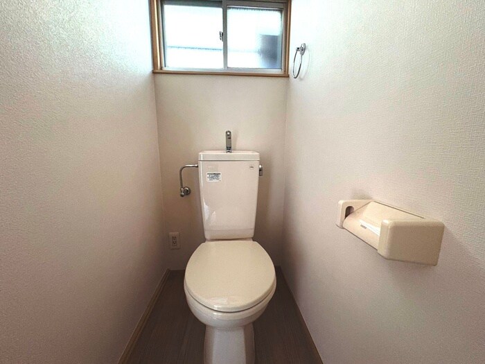 物件内観写真12　(トイレ)