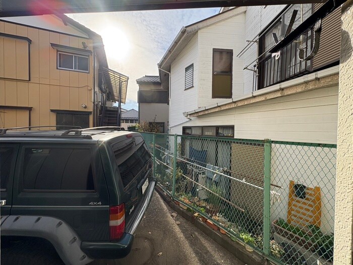 物件内観写真21　(室内からの展望)