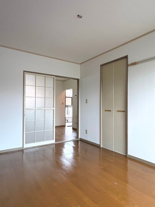 物件内観写真16　(居室)