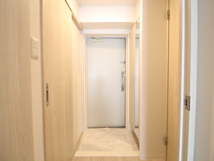 物件内観写真15　(玄関)
