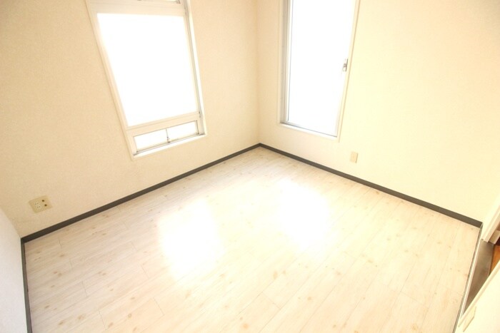 物件内観写真11　(居室)