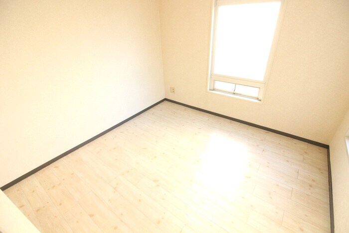 物件内観写真12　(居室)