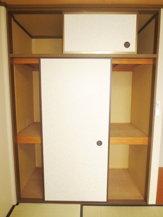 物件内観写真6　(収納)