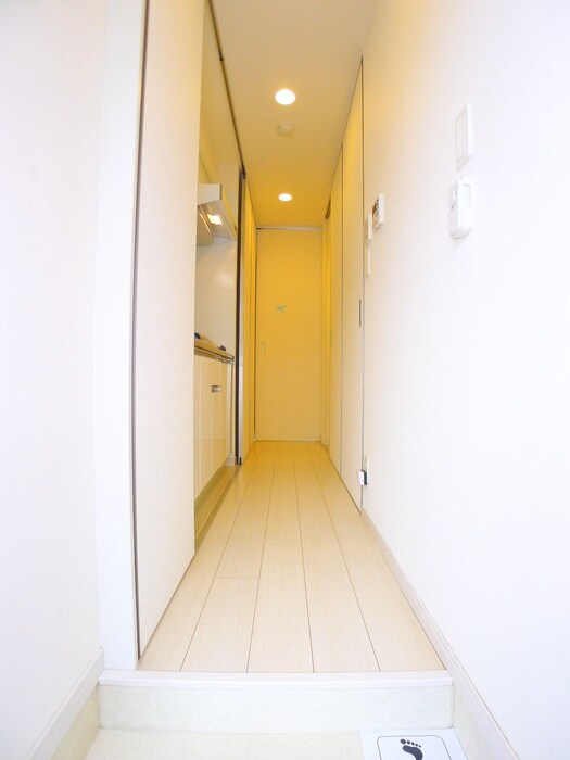 物件内観写真17　(玄関)