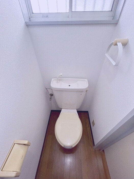 物件内観写真10　(トイレ)