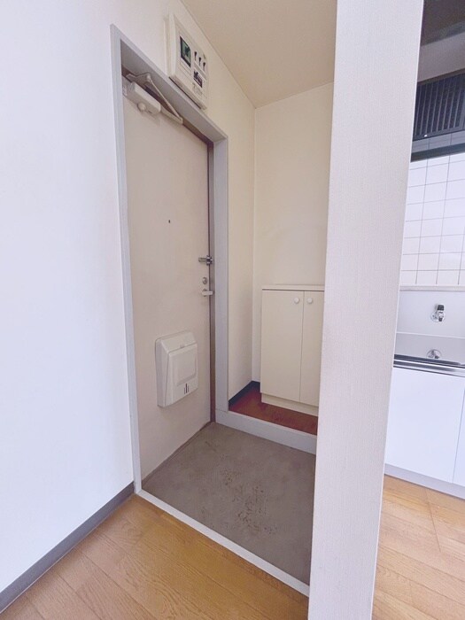 物件内観写真17　(玄関)