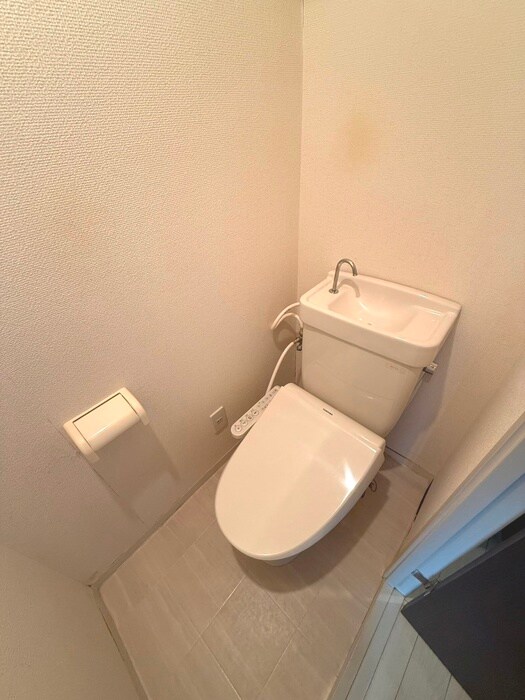 物件内観写真12　(トイレ)