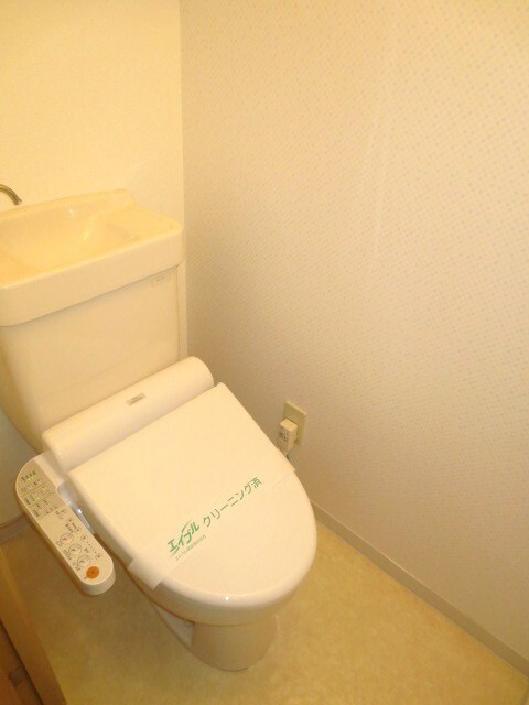 物件内観写真15　(トイレ)