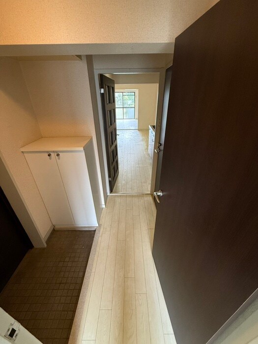 物件内観写真17　(廊下)