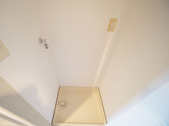 物件内観写真19　(洗濯機置場)