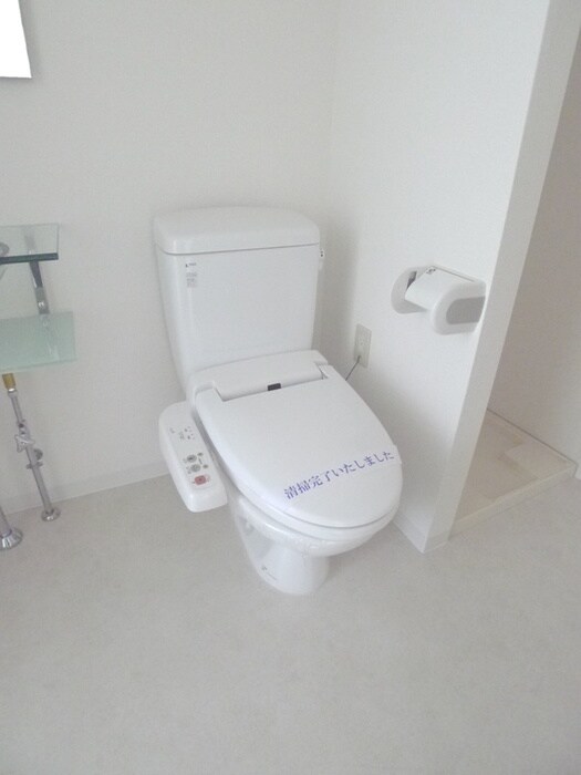 物件内観写真14　(トイレ)