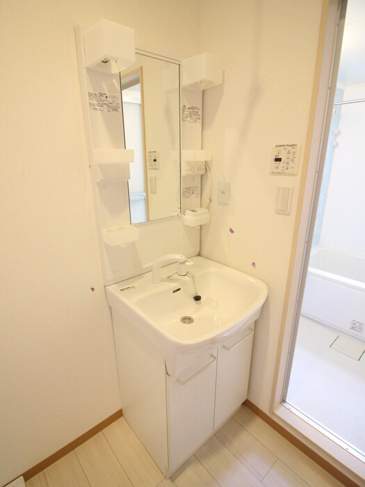 物件内観写真10　(洗面)