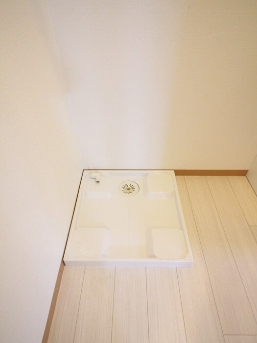 物件内観写真17　(洗濯機置場)