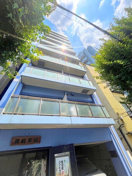 ISOビル外観写真