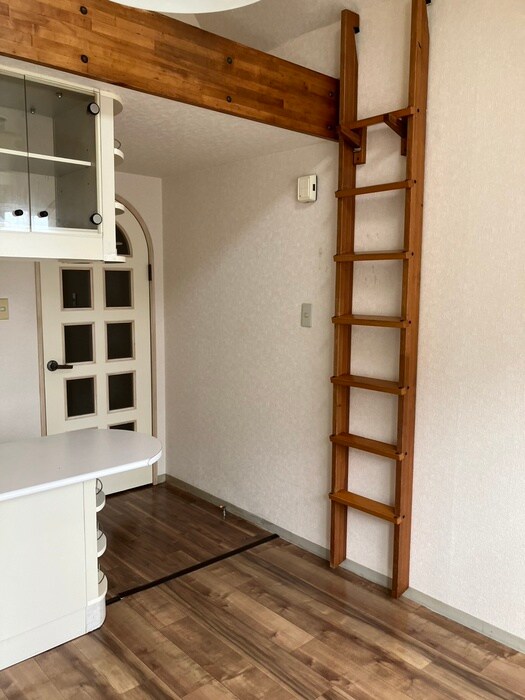 物件内観写真9　(居室)