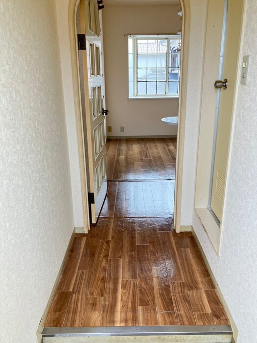 物件内観写真16　(廊下)