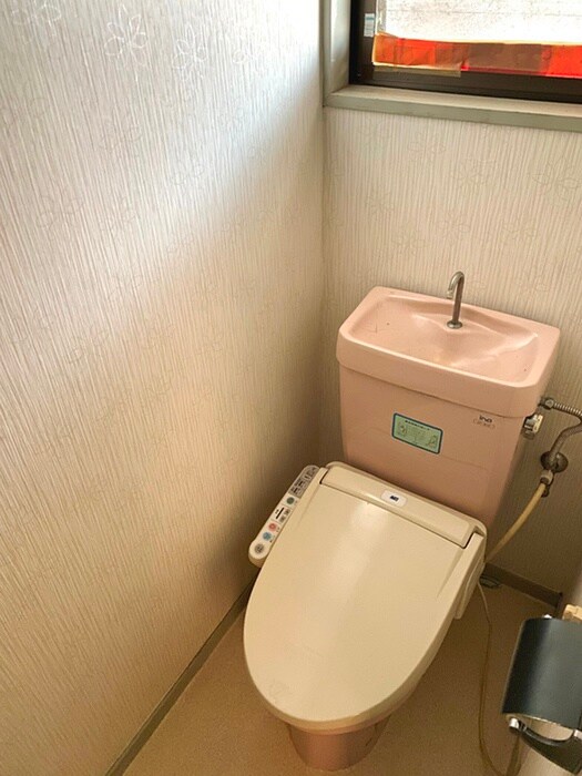 物件内観写真8　(トイレ)