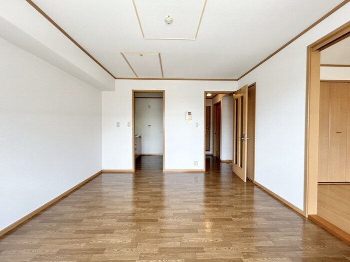 物件内観写真8　(内観写真)