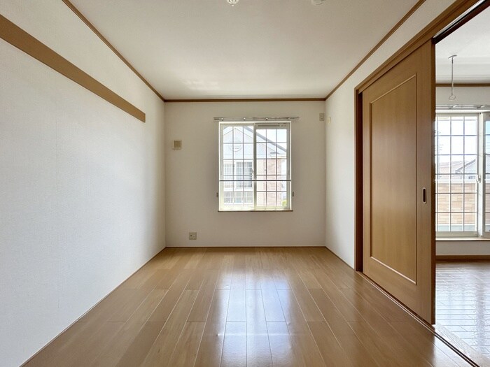 物件内観写真9　(室内からの展望)