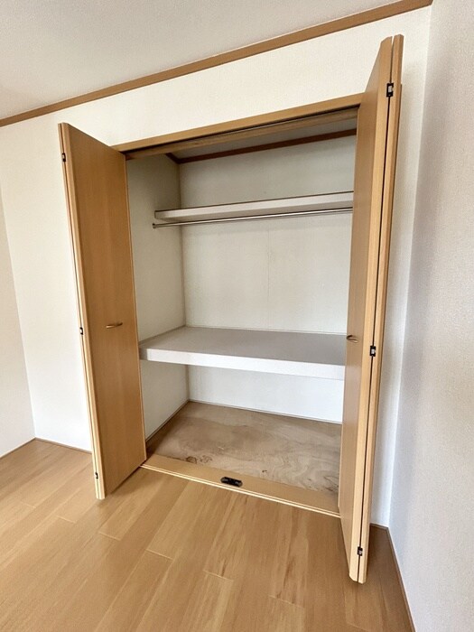 物件内観写真11　(収納)