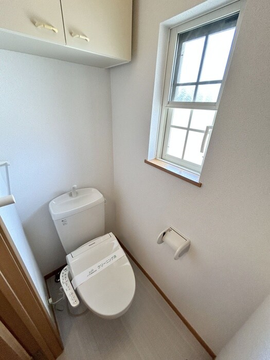 物件内観写真15　(トイレ)