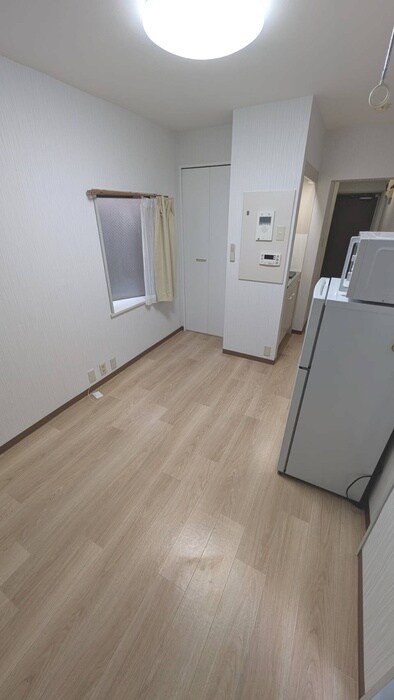 物件内観写真10　(居室)