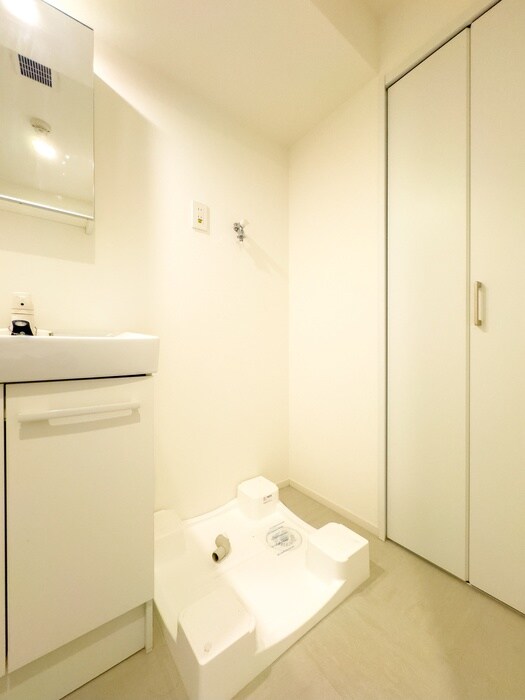 物件内観写真17　(洗濯機置場)