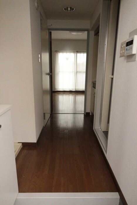 物件内観写真22　(廊下)