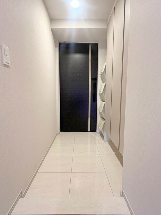 物件内観写真17　(玄関)