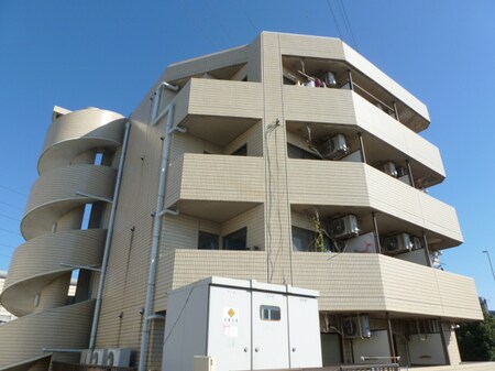 ルリテラス高井戸外観写真