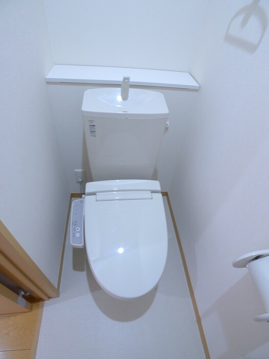 物件内観写真12　(トイレ)