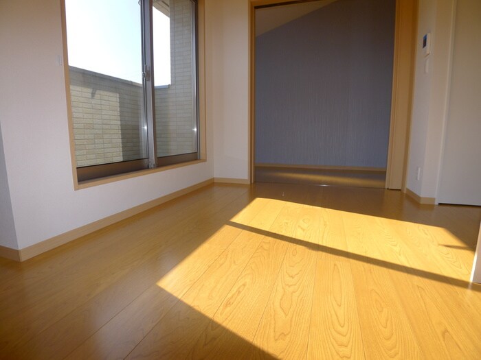 物件内観写真16　(居室)