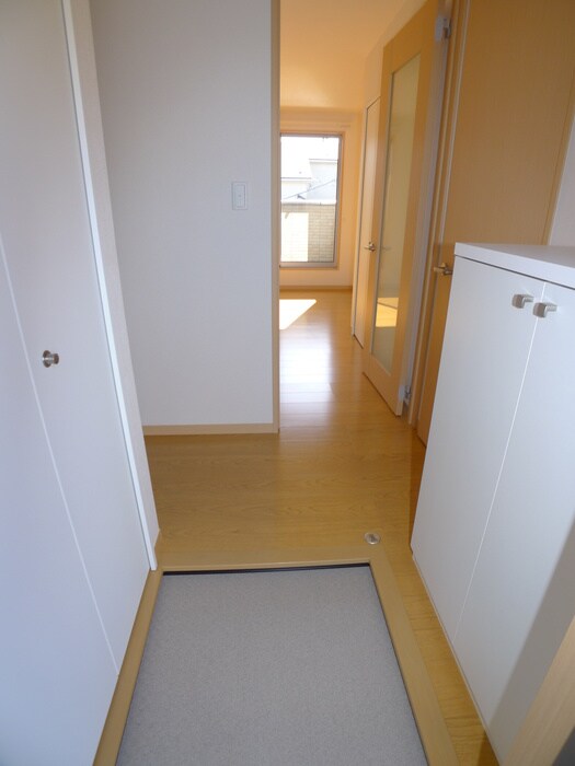 物件内観写真20　(玄関)