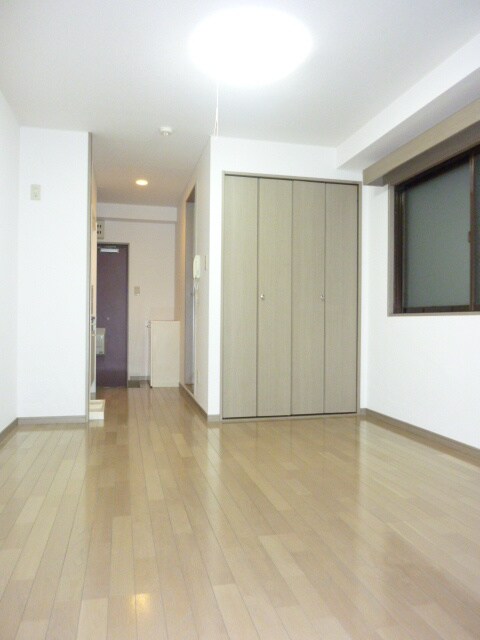 物件内観写真4　(居室)