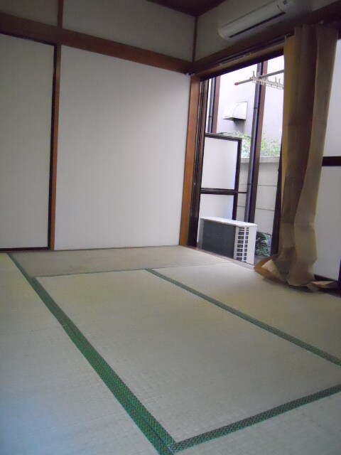 物件内観写真12　(居室)