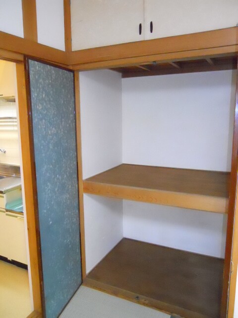 物件内観写真15　(収納)