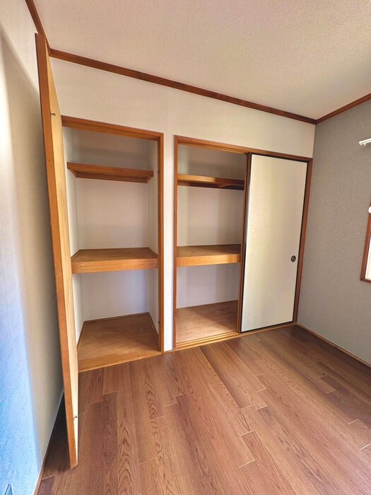 物件内観写真12　(収納)