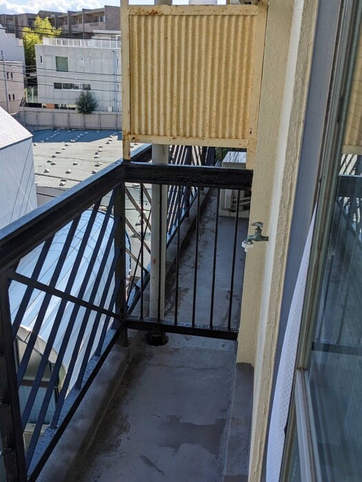 物件内観写真17　(洗濯機置場)