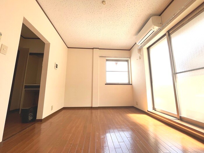 物件内観写真19　(居室)