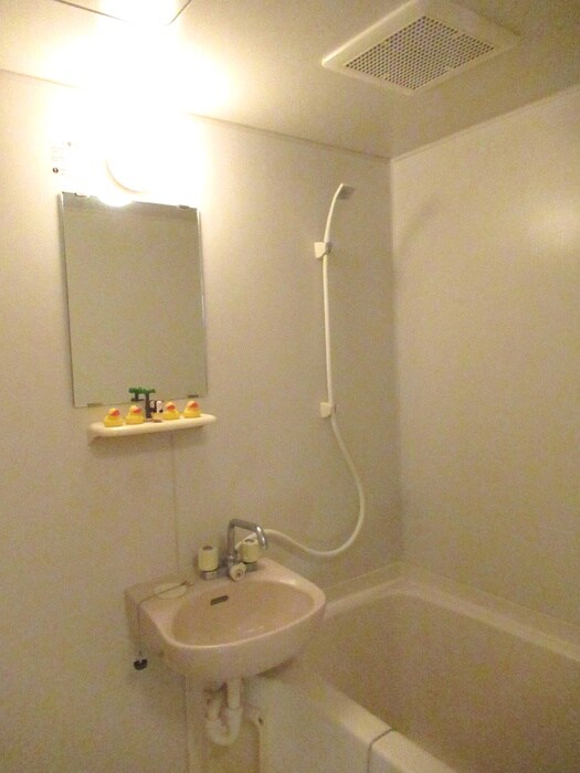 物件内観写真11　(洗面)