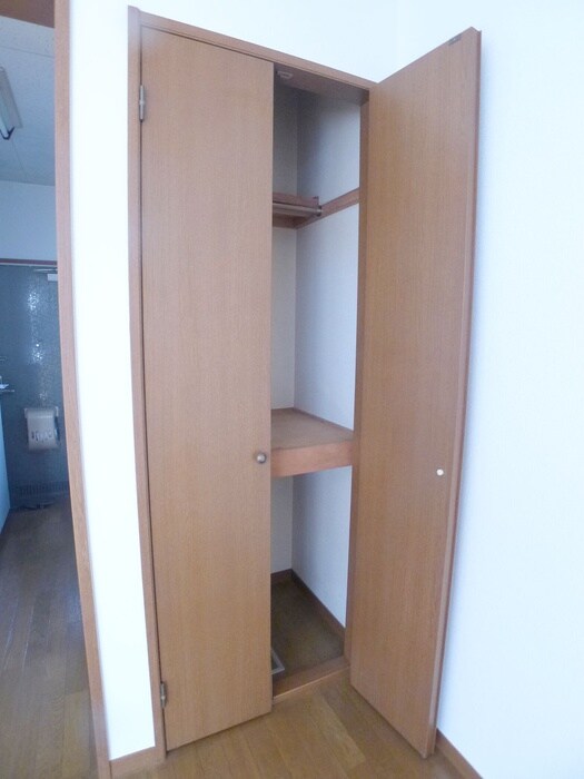 物件内観写真13　(収納)