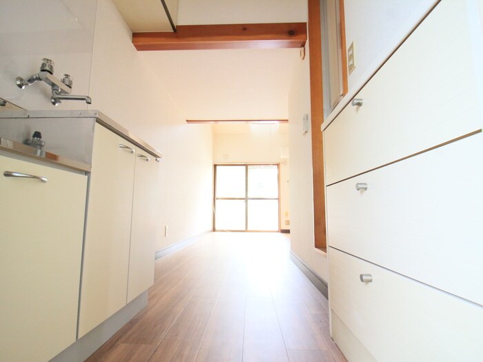物件内観写真19　(廊下)