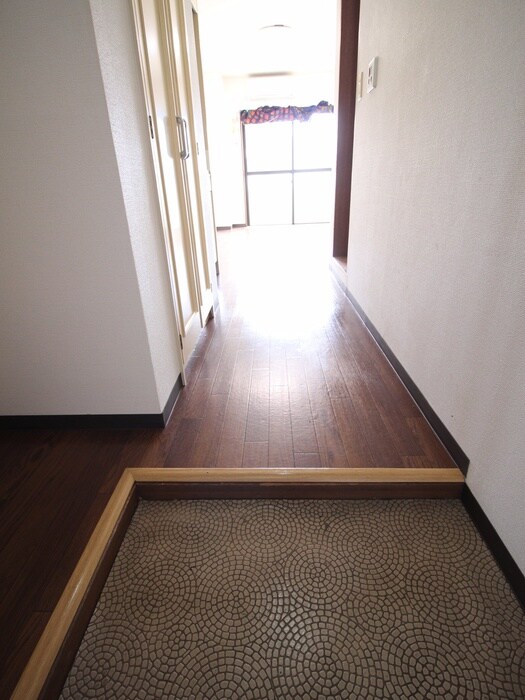 物件内観写真15　(廊下)