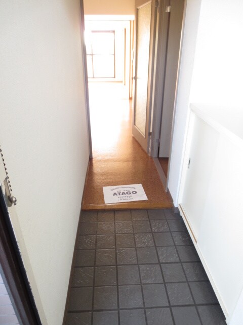 物件内観写真15　(玄関)