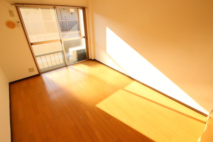 物件内観写真7　(居室)